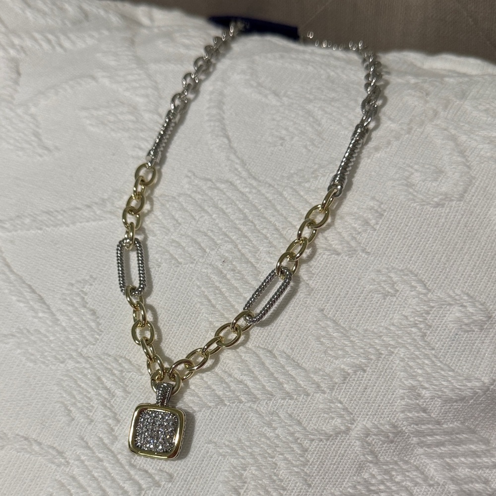 Chic Gold and Silver Necklace with Square Pendant